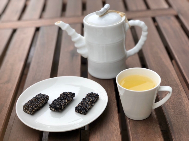 手工微甜黑芝麻酥糖 3