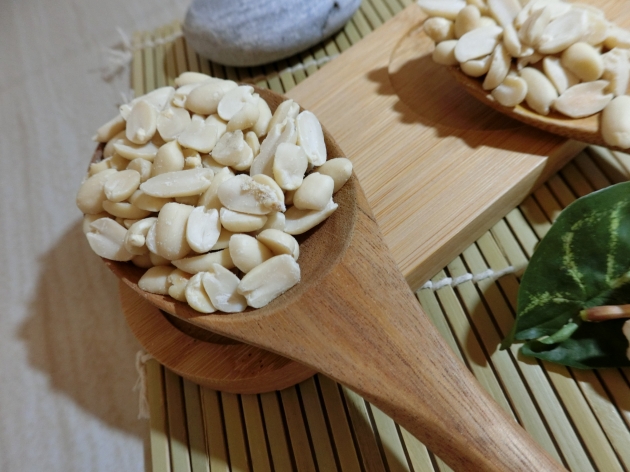 北港脫皮生花生(可以煮成花生湯) 1