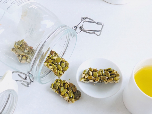 手工微甜南瓜子酥糖