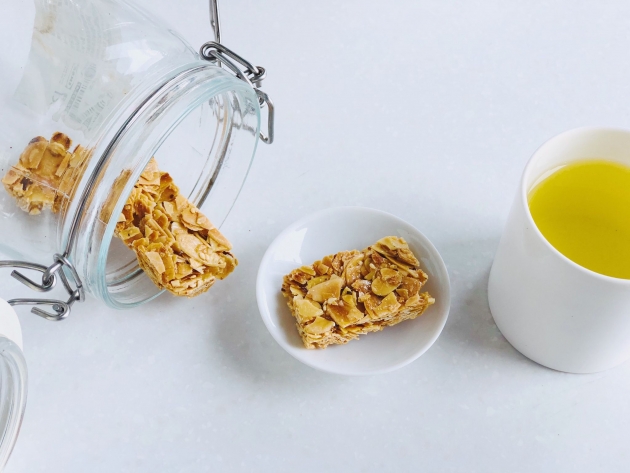 手工微甜杏仁酥糖 2